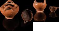   Henkelpyxis und Miniatur-Kotyle aus Korinth  350,00 EUR  Excl. 19,00 EUR Verzending