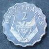 Ruanda 2 Francs S.11 / Al / FAO / Plantagenarbeiter beim Füllen eines Kaffeekorbes- Staatswappen -