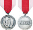 Poland Medal Mérite pour la Défense Nationale, Seconde Classe, Uncirculated -