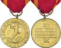 Poland Medal Varsovie, WAR, Excellent Quality, Gilt Bronze, 33 -