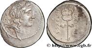 THE REPUBLIC (280 BC to 27 BC) Denier PLAETORIA Rome 69 AC. (19mm, 3,88g, 5h) -