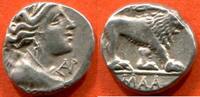 Antike Münzen DRACHME MARSEILLE PÉRIODE HELLÉNISTIQUE 280-225 AV J-C EN ARGENT A/ TÊTE D’ARTÉMISE DIADÉMÉE A DROITE , ARC, CARQUOIS, COLLIER ET BOUC -