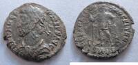 Rom Ae-19 (Mittelbronze) Ae-19 von PROCOPIUS aus Nicomedia Rs. Kaiser von vorn stehend -