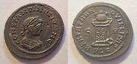 Rom Ae-Follis Ae-20 (Follis) von Constantinus II. (Junior) aus Lugdunum Rs. Globus auf Altar -