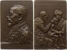 Frankreich, 3. Republik, Stadt Lyon Große Bronzeplakette v. De Hérain, auf Prof. M. Lannois, Médecine des Hôpitaux de Lyon, Frau mit Kind -