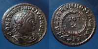 Roman Empire follis ou nummus CONSTANTINUS II Caesar, CONSTANTIN II César, follis ou nummus Arles, Arelate en 322-323, VOT X, 18,5mm, 3,16 grms, RIC 261 TTB à -