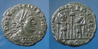 Roman Empire nummus CONSTANTINUS II Caesar, CONSTANTIN II César, petit nummus de 12mm, Lyon en 335-336, Gloria exercitus 1 enseigne, 1,03 grms, type -