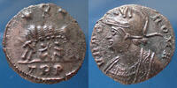 Roman Empire nummus URBS ROMA, nummus Trèves, Trier, Treveri en 333-334, Couronne entre deux astres, RIC 553, 17mm, 2,50g, TTB+/TTB -