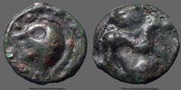 Haute et Moyenne Seine potin Haute et moyenne Seine, potin au cheval et aux deux têtes coupées, DT 2656, 16mm, 2,61g, TTB/TB+ R! -
