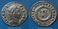 Roman Empire nummus Crispus, nummus Siscia en 321-324, CAESARUM NOSTRORUM VOT X, RIC 181, 18mm, 3,31g SUP à FDC -
