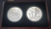 China 2x 50 Yuan Sprinterinnen und Eisschnellläufer Olympische Spiele Barcelona 5oz Silber -