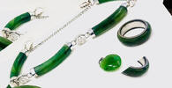 Schmuckset mit grünen Steinen versilbert Schmuckset mit grünen Steinen versilbert, 74,94g -