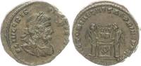 Antike / Römische Kaiserzeit / Crispus Follis Crispus 2 Victorien halten Schild mit VOT PR, darunter Altar -