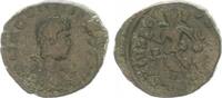 Antike / Römische Kaiserzeit / Arcadius AE 4 Arcadius Ostreich Victoria n.l. gehend, SALVS REI PVBLICAE -