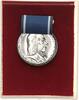 DDR Orden Pestalozzi-Medaille für treue Dienste in Silber in Etui -