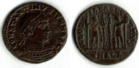 Römische Kaiserzeit - Constantinus II. AE-Kleinfollis AE-Kleinfollis des Constantinus II. Rv: 2 Soldaten, GLORIA EXERCITVS SMALA! -
