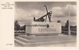 O.J. Ansichtskarte/Postkarte/Kiel Gefallenen-Ehrenmal auf dem Garnison-Friedhof 1-2