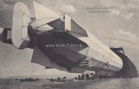 Deutsches Reich O.J. Ansichtskarte/Postkarte/Zeppelins Luftschiff/Ausfahrt aus der Halle 2
