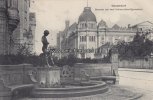 Düsseldorf Ansichtskarte/Postkarte/Düsseldorf/Brunnen vor dem Hohenzollern-Gymnasium -
