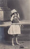 Deutsches Reich Ansichtskarte/Postkarte/Kinderportrait/Kind mit Trauben -