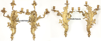 Frankreich Leuchter / Paar dreiarmige Wandappliken mit Hängevorrichtung / Bronze-vergoldet -
