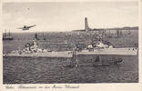 Laboe / Kiel Ansichtskarte / Postkarte / Laboe / Flottenparade vor dem Marine-Ehrenmal -