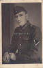 Drittes Reich Fotokarte / Wehrmacht / Heer / Soldat in Uniform mit Schiffchen -