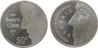 Niederlande 50 Gulden Ag Beatrix, Silberhochzeit, leichte Patina, wenige Handlingsmarken, etwas fleckig -