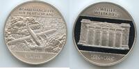 Deutschland Gedenkmedaille Zweiter Weltrieg versilbert PA278 - Bombenangriffe auf Deutschland 30.5.1942 - Bomber Flugzeug -