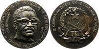 Medicina in nummis Bronzegussmedaille Agostinho Neto, Antonio *1922 Catete / Angola, +1979 Moskau, angolanischer Mediziner, Dichter, angolanischer Staatspräsident von -