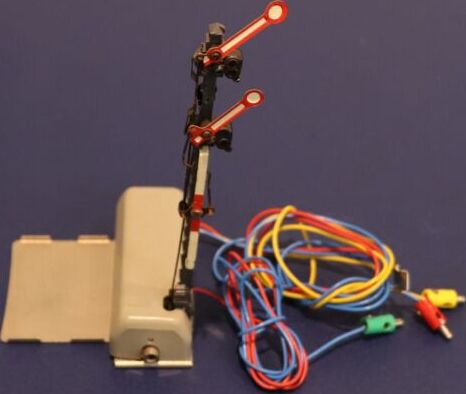 Märklin 7041 | Spur HO Flügelhauptsignal mit 2 ungekoppelten Flügeln