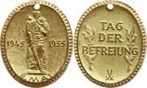DDR, Sachsen Hochovale, vergoldete Porzellanmedaille Porzellan Manufaktur Meissen, 10 Jahre Kriegsende, Tag der Befreiung 8. Mai -