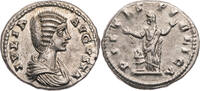 Römische Kaiserzeit Denar Iulia Domna, Büste / PIETAS PVBLICA, Pietas beim Gebet -