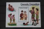 Grenada/Grenadinen Grenada/Grenadinen Block 94 mit 671 postfrisch Pfadfinder MiNr. Block 94 mit 671 postfrisch Pfadfinder -