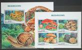 Malediven Malediven aus Jahrgang 2018 postfrisch Kleinbogen und Block / Pilze MiNr. aus Jahrgang 2018 postfrisch Kleinbogen und Block / Pi -