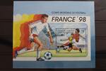 Kambodscha Kambodscha Block 235 mit 1792 postfrisch Fußball WM 1998 MiNr. Block 235 mit 1792 postfrisch Fußball WM 1998 -