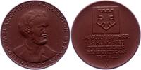 Personenmedaillen Braune Porzellanmedaille Melanchthon, Philipp *1497 Bretten/Unterpfalz, +1560 Wittenberg, deutscher Humanist und Reformator. -