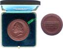 Personenmedaillen Porzellanmedaille Goethe, Johann Wolfgang von *1749 Frankfurt, +1832. -