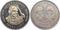 Personenmedaillen Silbermedaille Udet, Ernst *1896, +1941, Jagdflieger des 1. Weltkrieges, 1938 Generalluftzeugmeister. -