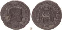 Roman Empire AE follis Constantine I. Helmetd bust / Two victories holding shield, Treveri -