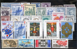 Ceskoslovensko  Ceskoslovensko- lot stamps (ST502)  1,50 EUR  Excl. 12,00 EUR Verzending