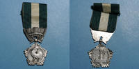 DECORATIONS Bronze Médaille d'Honneur Départementale et Communale. Médaille d'argent . argenté -