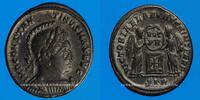 ROMAN EMPIRE Centenionalis Constantin I (307-337). . Trèves. 2e officine, R/: deux Victoires -