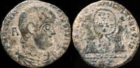 Roman Empire Magnentius Barbarous - VICTORIAE DD NN AVG ET CAES, Lyon - 17 mm / 2.10 gr. -