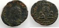 Roman empire Centenionalis ou Nummus Licinius II (317-324) Centenionalis ou Nummus R/ VIRTVS EXERCIT (Trèves / Trier, 1ère officine 320) TB+/TTB -