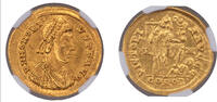 Roman Empire 404 - 408 AD. Honorius AU Solidus - VICTORI-A AVGGG (NGC Ch AU)