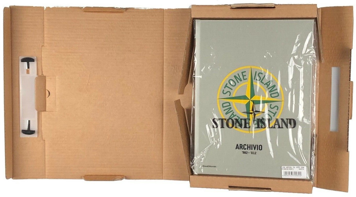 Stone Island, Italien 2012 STONE ISLAND BUCH, ARCHIVIO'982 Stone Island, Italien 2012 STONE ISLAND BUCH, ARCHIVIO'982